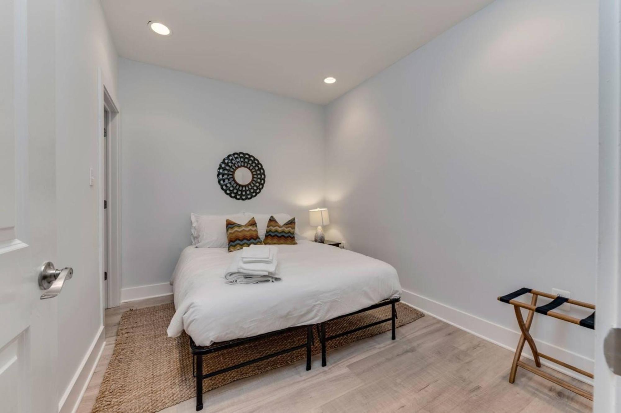 Luxe 2bd2ba Townhouse In Hip Area - Near Metro * Washington