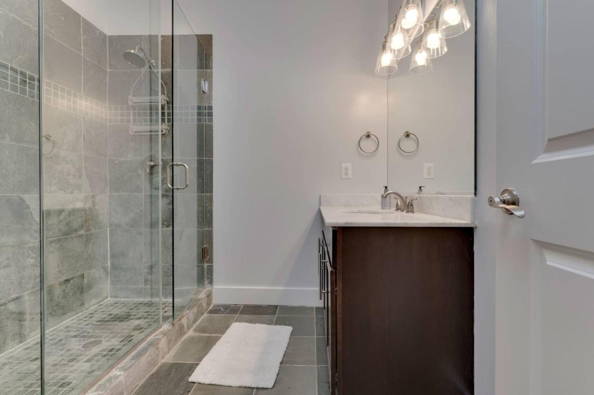 Apartment Luxe 2bd2ba Townhouse In Hip Area - Near Metro *