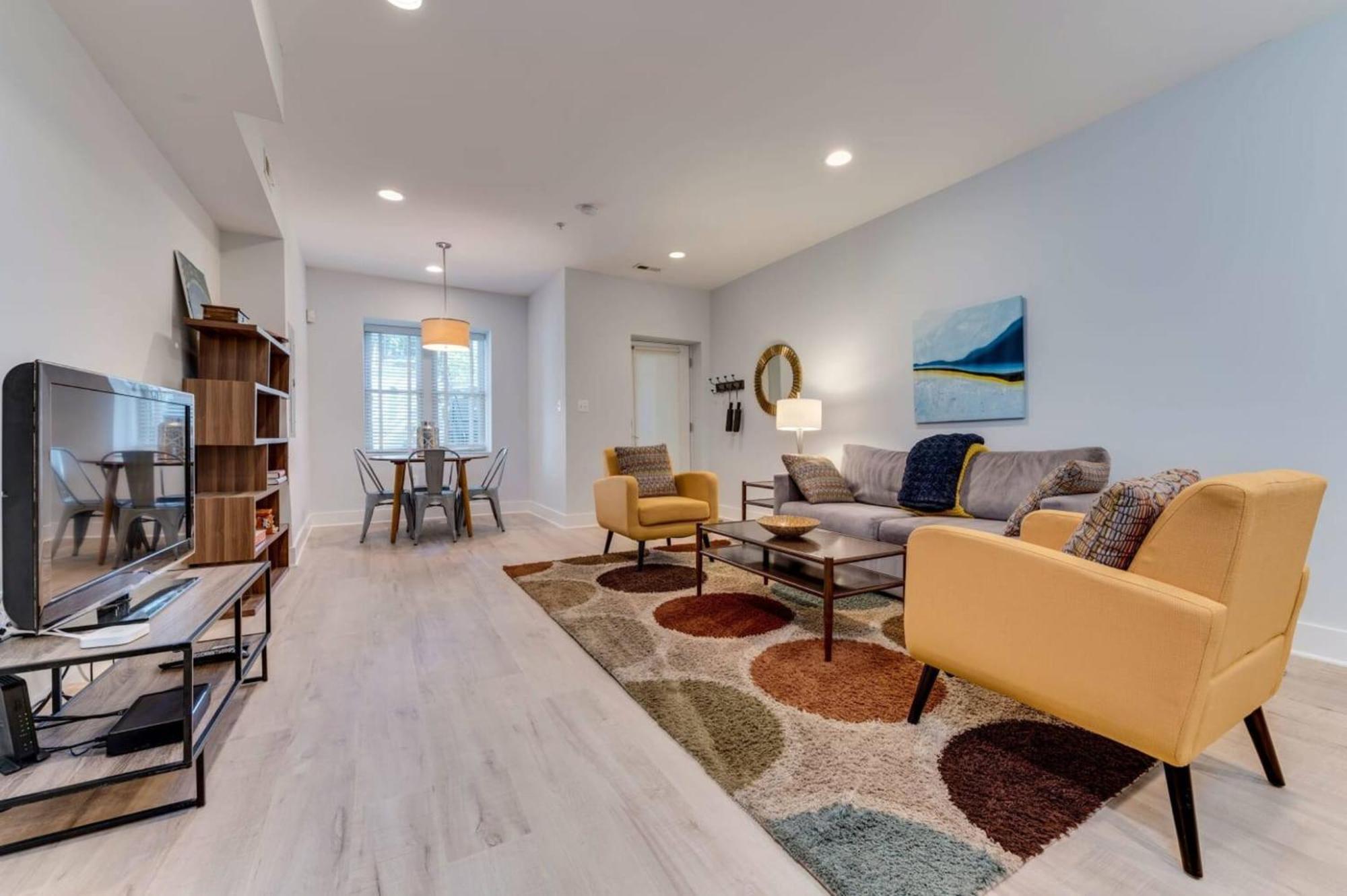 Luxe 2bd2ba Townhouse In Hip Area - Near Metro * Washington